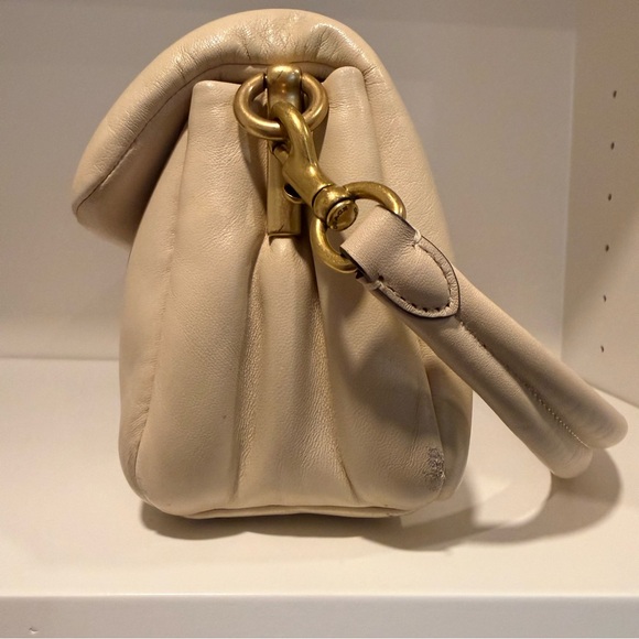 Coach Tabby Pillow 26 Hobo Bag Ivory Leather Adjustable Crossbody - Picture 8 of 13